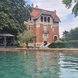 Chateau Mezger Couette-café Albefeuille-Lagarde